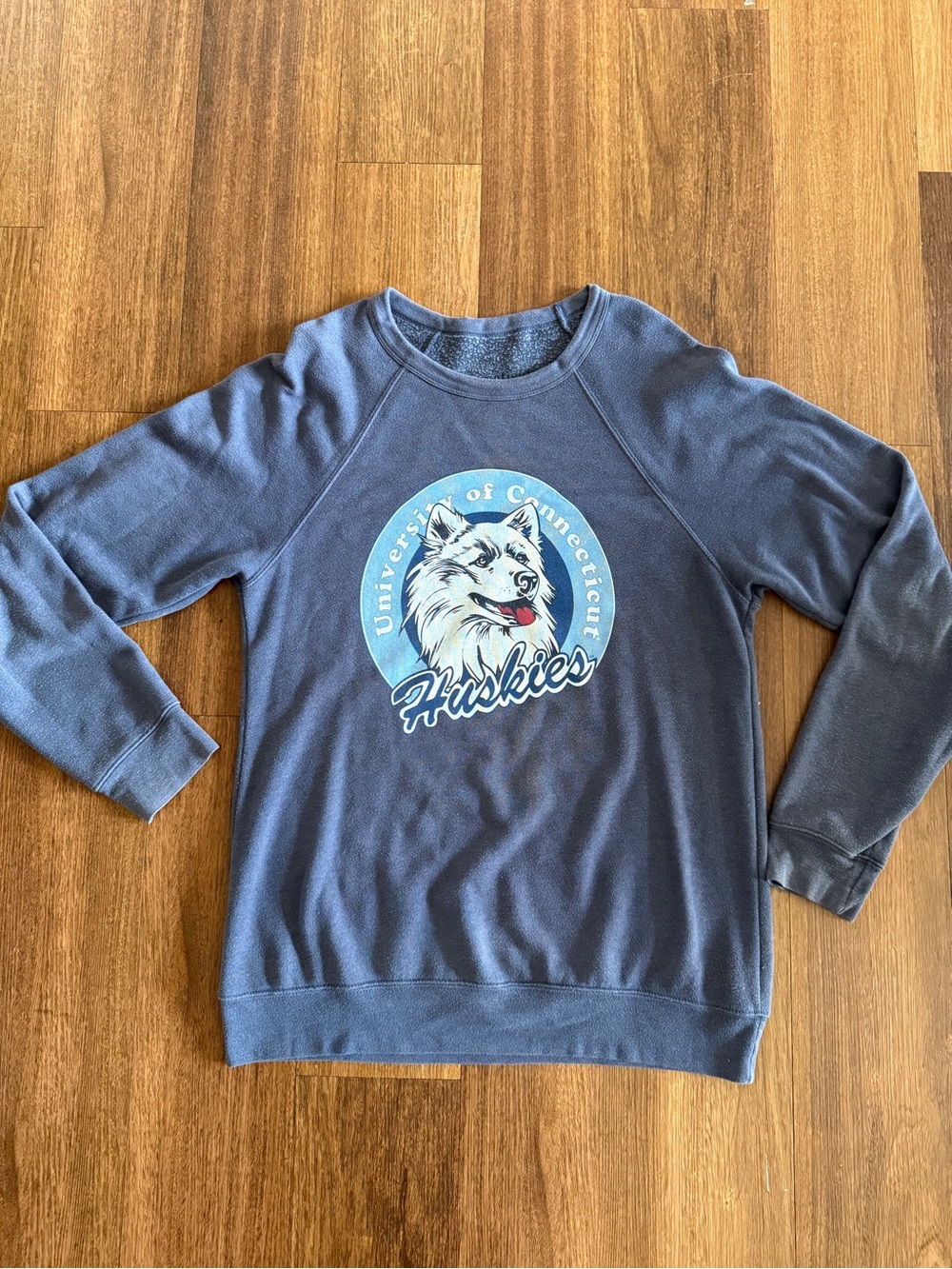 UConn Throwback Crewneck - Homefield